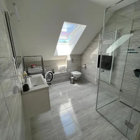 Janhaz Apartman Revfueloep Exterior photo